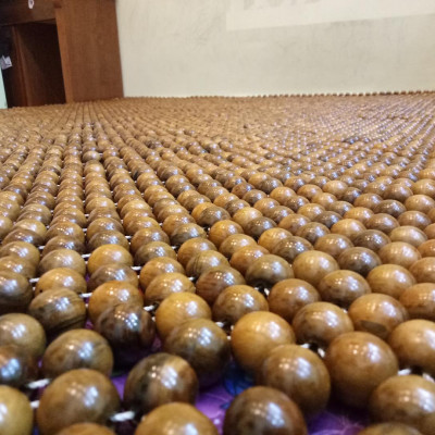 Chiếu Hạt Gỗ Bách Xanh Cao Cấp Hạt 1.2cm ( video , hình thật )