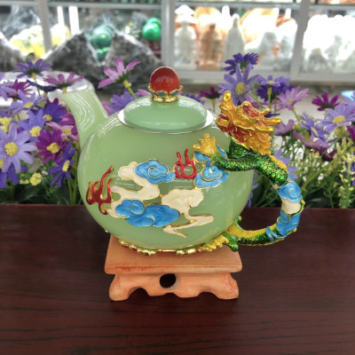 Bộ ấm trà chạm rồng với ly chạm chữ đá ngọc cẩm thạch xanh