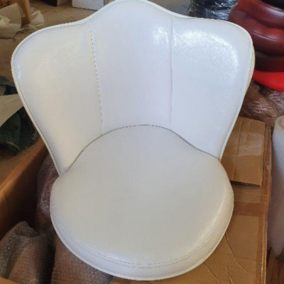 Ghế xoay quầy bar Tundo lưng tựa hình vương miện hiện đại