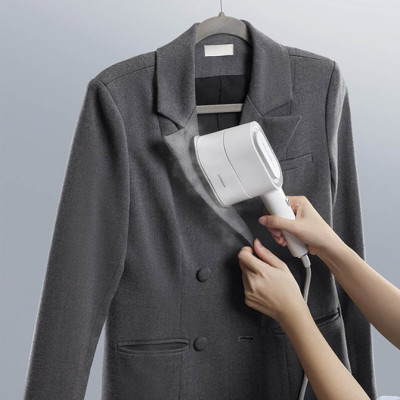 Bàn ủi hơi nước LocknLock Rotating steam iron 80ml ENI282WHT - Hàng chính hãng