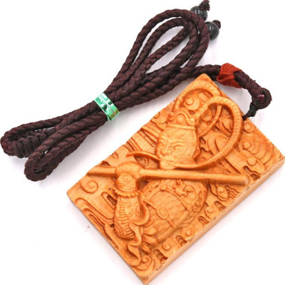 Vòng cổ mặt gỗ hoàng đàn khắc hình Tôn Ngộ Không MG41
