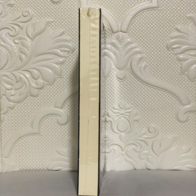 Ông Trăm Tuổi Trèo Qua Cửa Sổ Và Biến Mất