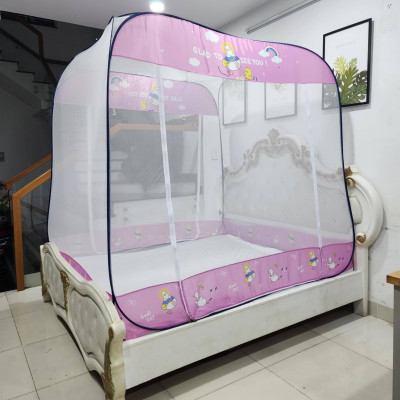 Màn Chụp Cao Cấp Mộc Miên Đỉnh Vuông - Kích Thước 1,6mx2m ( Trắng Viền Hồng )