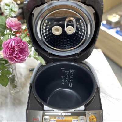 Nồi cơm áp suất cao tần Nhật Bản Zojirushi 1L/1.8L NP-HRQ10/NP-HRQ18, sản xuất Nhật, bảo hành 3 năm | HÀNG CHÍNH HÃNG