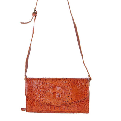 Túi Đeo Chéo Nữ Da Cá Sấu Huy Hoàng HT6230 (14.5 x 24.5 cm) - Vàng