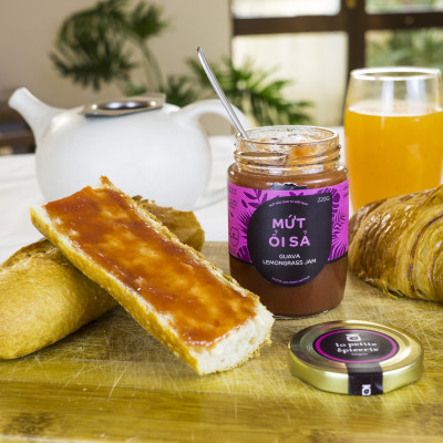 Mứt Ổi Sả - La Petite Epicerie Saigon 220g