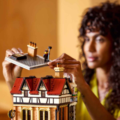 Đồ Chơi Lắp Ráp Góc Nhà Tudor LEGO ICONS 10350 (3266 chi tiết)