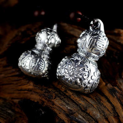 Dây chuyền phong thủy bằng Tittan mặt hình hồ lô Tài Lộc - HL01