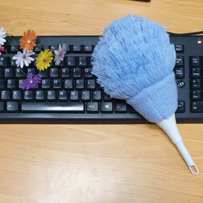 01 CHỔI PHỦI BỤI CẦM TAY SỢI AC KHÁNG KHUẨN CAO CẤP CÓ 3 MÀU XANH DƯƠNG, VÀNG NHẠT, KEM ( VUI LÒNG CHỌN MÀU TRƯỚC KHI ĐẶT MUA)- CONDOR 