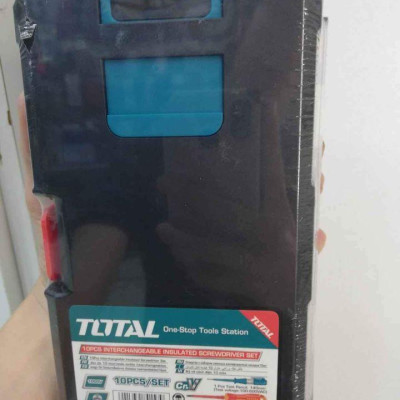 BỘ TUA VÍT ĐA NĂNG CÁCH ĐIỆN 1000V TOTAL THTIS5106 - HÀNG CHÍNH HÃNG