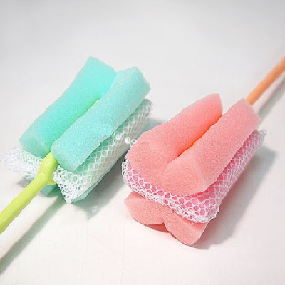 Dụng cụ rửa chai lọ có đầu mút Antibacterial (Size M) - Nội địa Nhật Bản - Giao màu ngẫu nhiên