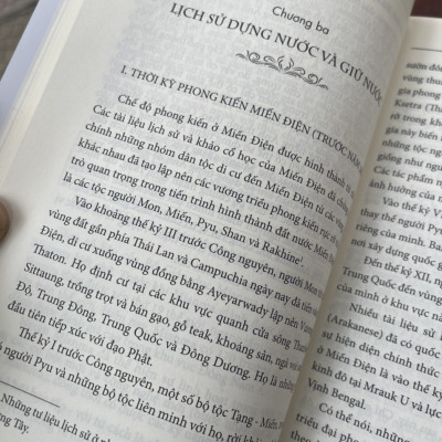 MIANMA – LỊCH SỬ VÀ HIỆN TẠI - Đại sứ Chu Công Phùng - Nhà xuất bản Chính trị quốc gia Sự thật – bìa mềm