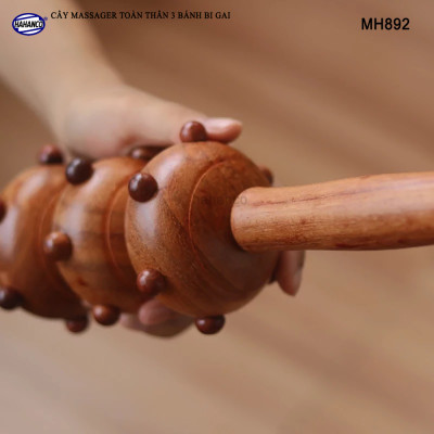 Cây lăn Massage toàn thân 3 bánh bi gai bằng gỗ Bách Xanh thơm (MH892) chăm sóc sức khỏe - giảm căng thẳng mệt mỏi