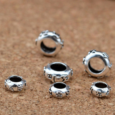 Combo 4 cái charm bạc chặn hạt họa tiết lục tự minh chú chữ nổi - Ngọc Quý Gemstones