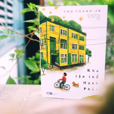 Combo 2 cuốn Văn học châu Á về chủ đề gia đình: Khu Tập Thể Hạnh Phúc + Mùa Thu Của Cây Dương