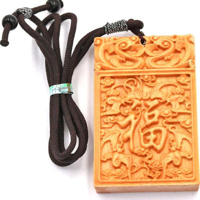 Vòng cổ mặt gỗ hoàng đàn khắc chữ Phúc MG68