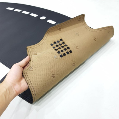 Thảm taplo ô tô Kia Rio 2018 2019 loại da vân cacbon chống nắng, chống nứt vỡ taplo, thảm taplo Kia Rio