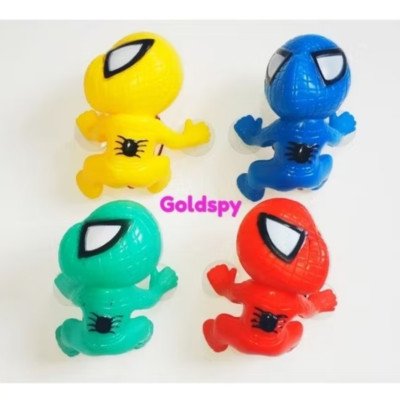 1 CON NGƯỜI NHỆN BÁM ĐUÔI XE MÁY XE ĐIỆN CÓ ĐÈN LED CỰC ĐẸP