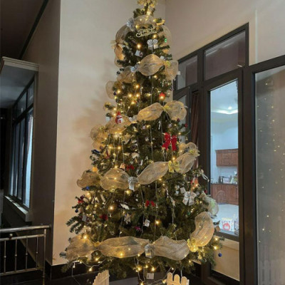 Cây thông noel màu xanh 1m2 - Tán dày và đẹp, cây thông chắc chắn và dể tháo lắp