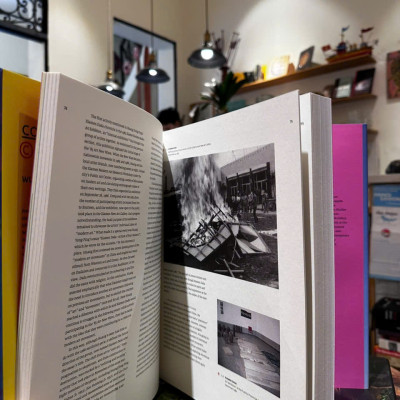 Sách - Contemporary Chinese Art by Wu Hung - Sách nghệ thuật, tiếng anh