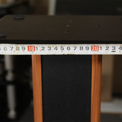 Chân loa chống rung Venza Bm 70 - hàng chính hãng (1 đôi)