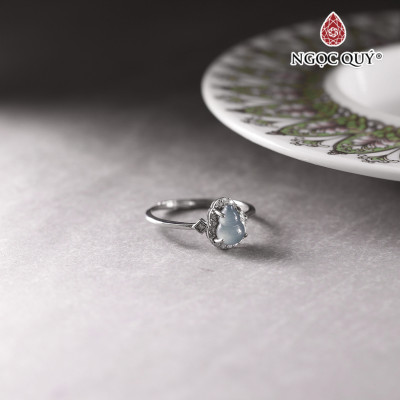 Nhẫn bạc hồ lô lam băng type A 5x7mm mệnh hỏa, mộc - Ngọc Quý Gemstones