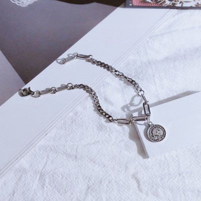 Lắc tay vòng tay titan thép không đen độc đáo hình đồng xu