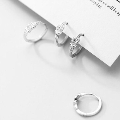 Khuyên tai bạc ý 925 bấm tròn nút thắt đính pha lê lấp lánh xinh xắn Dế Bạc - K5938