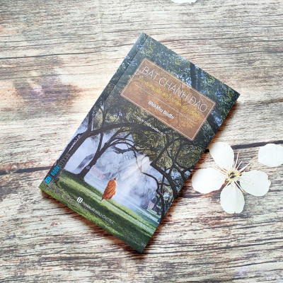 Bát Chánh Đạo (Bìa Mềm) + Câu Chuyện Dòng Sông