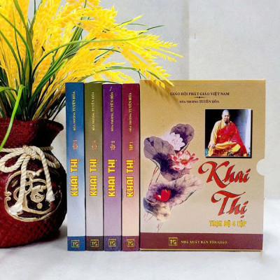 Trọn bộ 4 cuốn sách Khai Thị - Hòa Thượng Tuyên Hóa