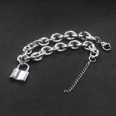 Lắc tay xích bản đại vòng khoá hot trend giới trẻ