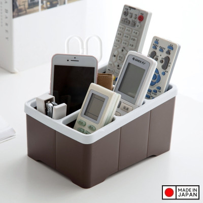 Khay đựng điều khiển chữ nhật Sanada, làm từ nhựa PP cao cấp, bền đẹp, có khả năng chịu nhiệt cao, dễ dàng vệ sinh sau khi sử dụng - nội địa Nhật Bản