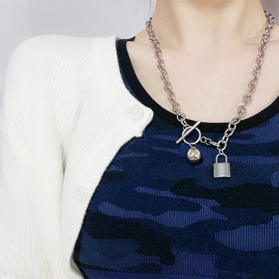Vòng cổ dây chuyền gắn ổ khoá unisex