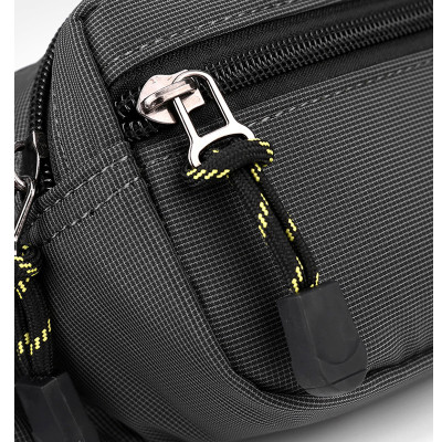 Túi đeo chéo nam phong cách mới  - BEE GEE DCN9422