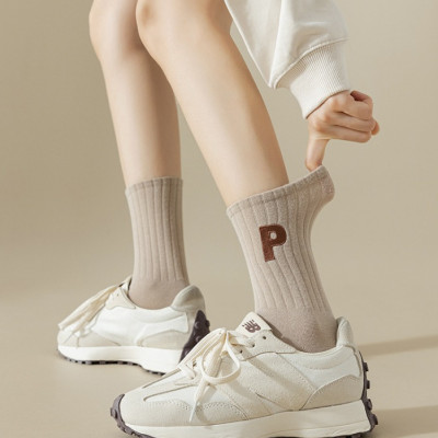 Vớ Thể Thao In Chữ P , Phong Cách Hàn Quốc Độc Đáo Thời Trang Thu Đông Mới Cho Nữ