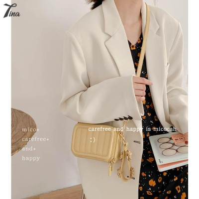 Túi đeo chéo Micocah 2021 thiết kế dáng vuông, có đính hoa nhí dễ thương (NSF523) (M434)