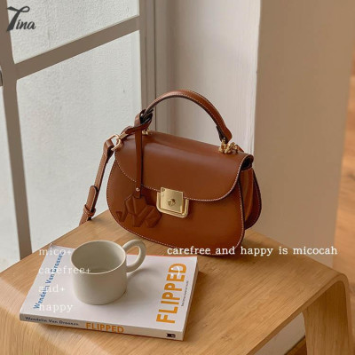 Túi xách cầm tay nữ Micocah Saddle 2021 thiết kế form bán nguyệt, style đơn giản (NSE469) (M407)