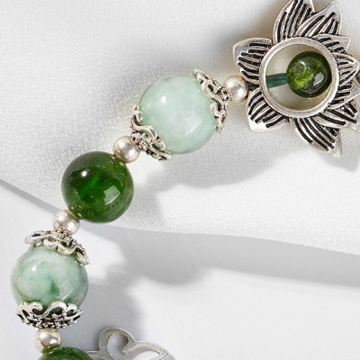 Vòng cẩm thạch phỉ thúy phối diopside và charm hoa bạc Ngọc Quý Gemstone