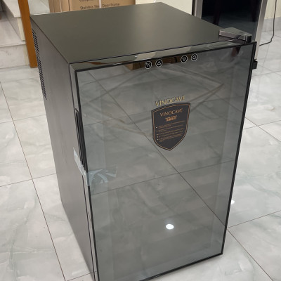 Tủ bảo quản rượu vang 28 chai VINOCAVE 28-HÀNG NHẬP KHẨU
