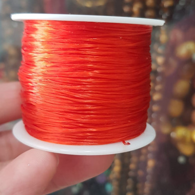 Cuộn Dây Thun CO GIÃN màu Đỏ xỏ vòng hạt chuỗi                                   Dây này là dây thun chuyên xỏ vòng chuỗi màu Đỏ, có đủ màu .. Anh Chị đang đeo chuỗi muốn thay dây khác cho vòng thì đặt cuộn Thun chỉ này nhé