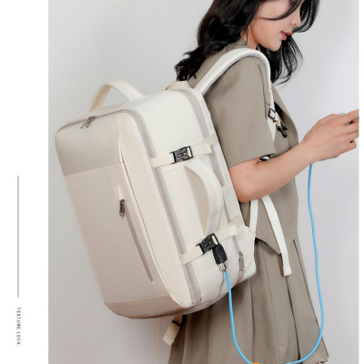 Balo laptop (15.6 inch) phong cách hiện đại - BEE GEE BLLT5622