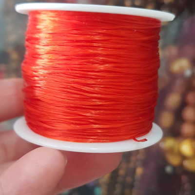 Cuộn Dây Thun CO GIÃN màu Đỏ xỏ vòng hạt chuỗi                                   Dây này là dây thun chuyên xỏ vòng chuỗi màu Đỏ, có đủ màu .. Anh Chị đang đeo chuỗi muốn thay dây khác cho vòng thì đặt cuộn Thun chỉ này nhé