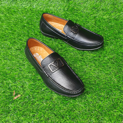 Giày lười nam da bò Trường Hải đế cao su 2 màu nâu,Đen GM330
