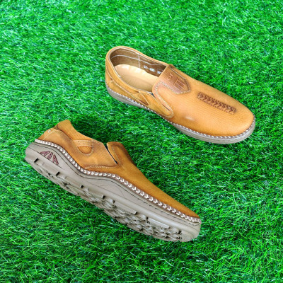 Giày lười nam da bò màu nâu Trường Hải đê cao su mềm GM330