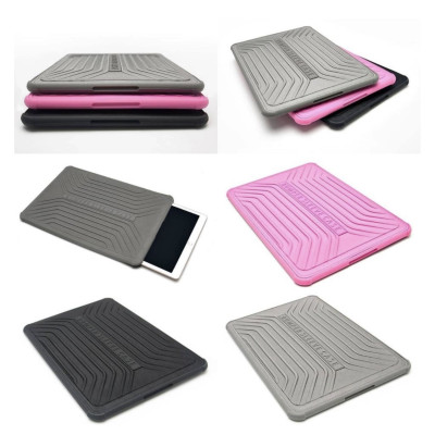 Túi Chống Sốc Wiwu Voyage Dành Cho Macbook Chất Liệu TPU Của BAYER Chuyên Dùng Khung LYCA Cao Cấp - Hàng Chính Hãng 