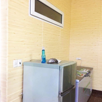 Bộ 10 Tấm Xốp Dán Tường Vân Gỗ Vàng Kem Cách Âm, Chống Va Đập, Bền Đẹp, Sang Trọng 