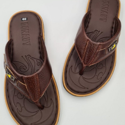 Dép xỏ ngón nam da bò thật 100% DONAVY cao cấp kiểu đính khuy cách điệu may full quai và đế rất chắc chắn bao đi nước DOKL