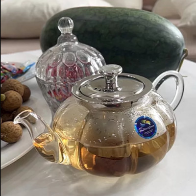 Ấm trà thuỷ tinh 600ml tay vồng