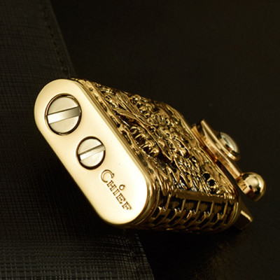 Vỏ Hột Quẹt Bật Lửa Chief CF018-60Y Khắc họa tiết hoa văn Kì Lân đẹp độc lạ - Dùng Xăng Đá Cao Cấp