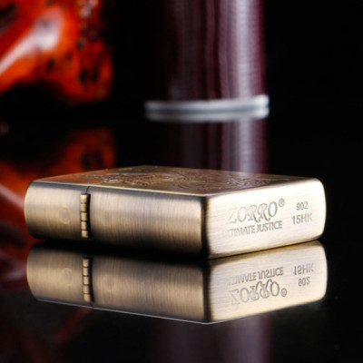 Vỏ Hột Quẹt Bật Lửa Xăng Đá Zorro Z9864A Họa Tiết Quan Công - Dùng Xăng Bấc Đá Cao Cấp